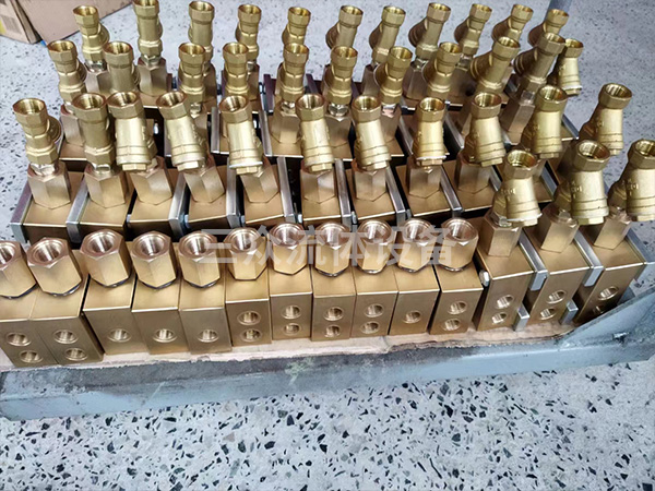 油气分配器